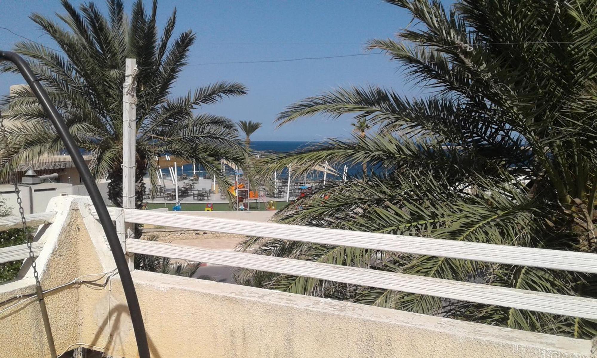 Duplex Pied Dans L'Eau Avec Magnifique Vue Sur Mer Monastir Exterior foto